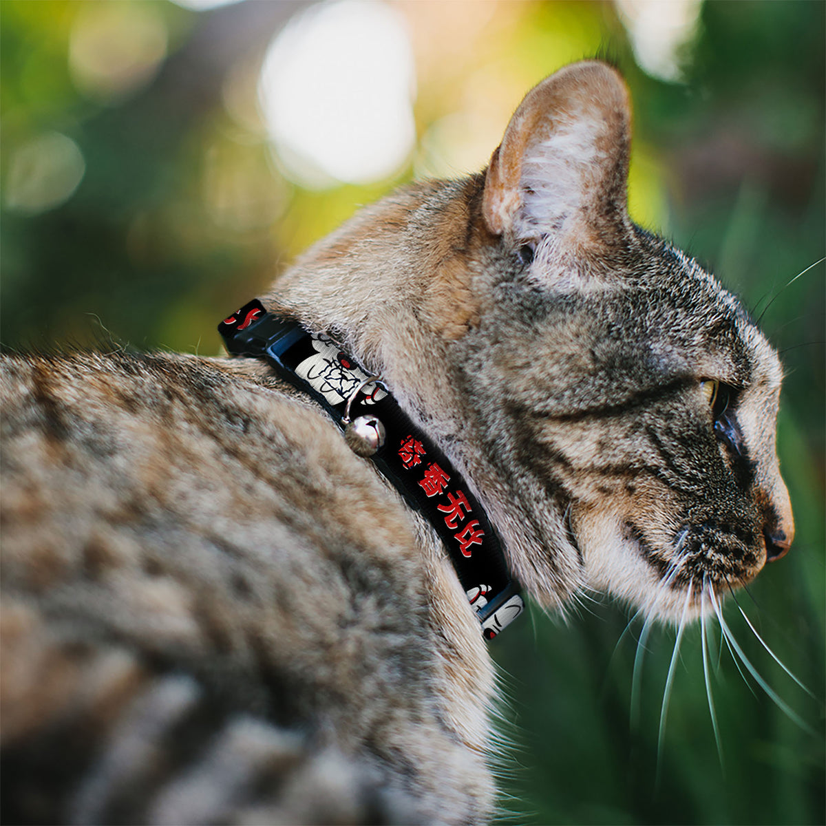 Breakaway Cat Collar with Bell - Mickey Mouse Smelling Pose Black/White/Reds Cat Collars Breakaway Side Release Disney