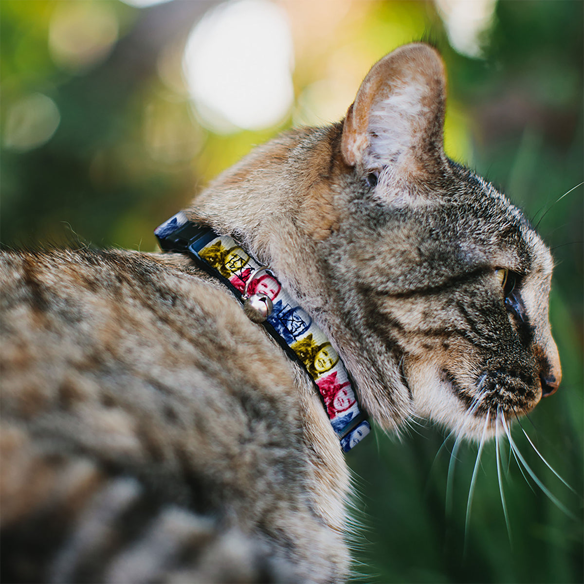 Breakaway Cat Collar with Bell - The Wizard of Oz Dorothy and Toto Pose Blocks Blues/Yellows/Reds Cat Collars Breakaway Side Release The Wizard of Oz