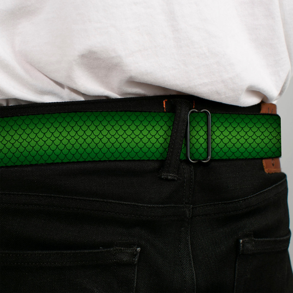 Mera Logo Full Color Black Red Gold Seatbelt Belt - MERA Bombshell Salute Pose/Scales Greens/Gold Webbing Seatbelt Belts DC Comics