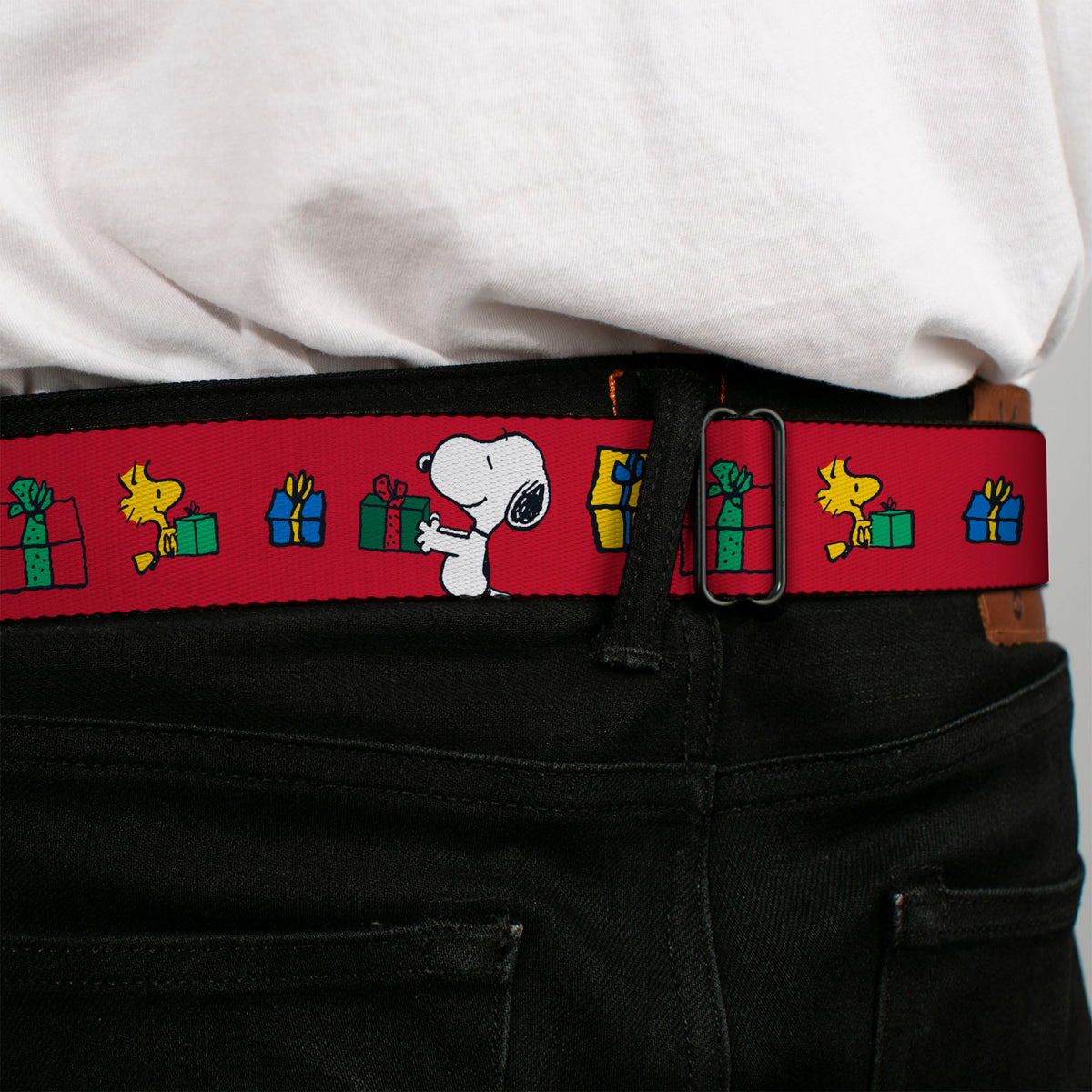 Snoopy & Woodstock Holiday Gift Exchange Seatbelt Belt – Peanuts Fan Gear Red Seatbelt Belts Peanuts