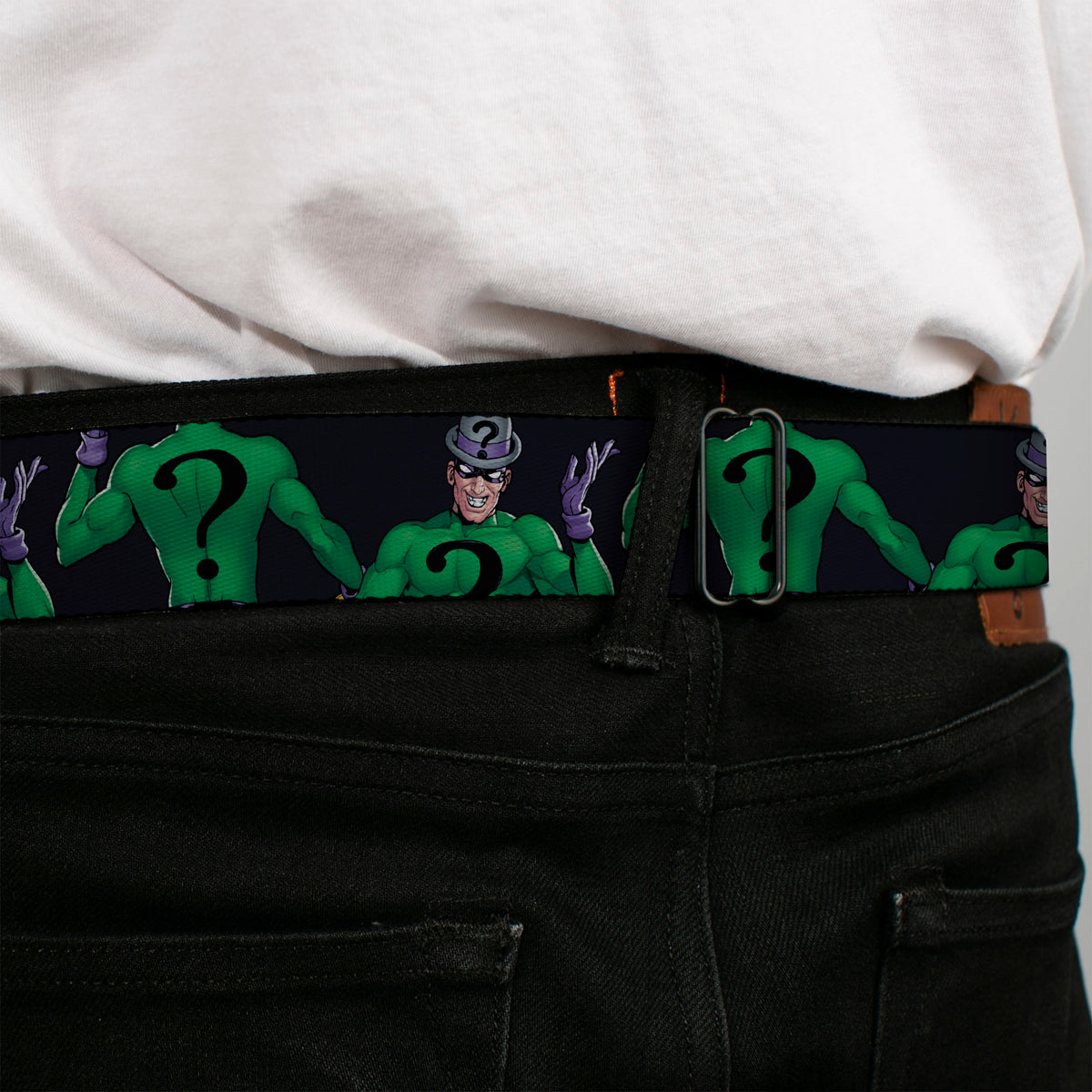THE RIDDLER Title Log Full Color Black/Green Seatbelt Belt - DC Batman Villain The Riddler Pose Turns Black Webbing Seatbelt Belts DC Comics