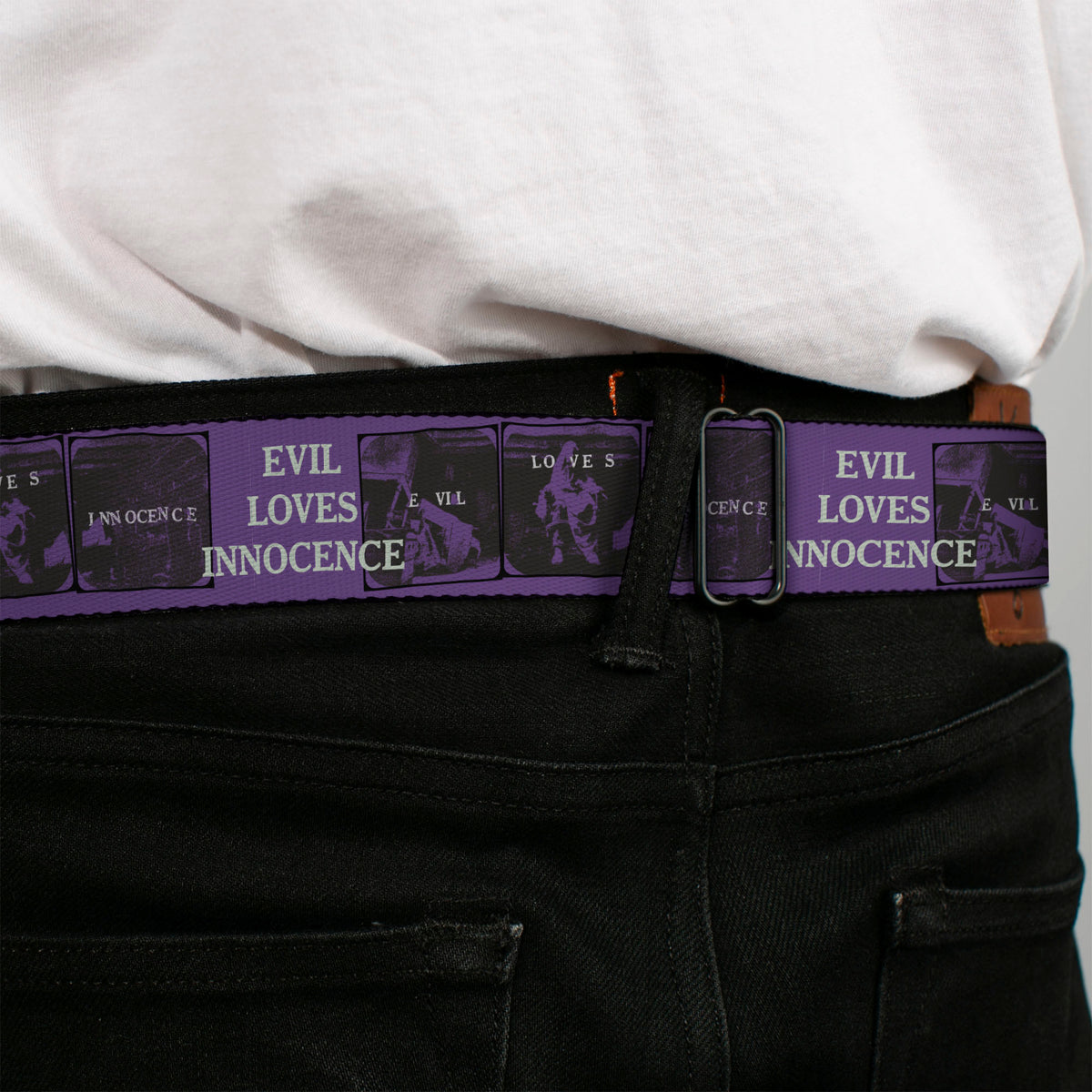 THE CONJURING Title Logo Full Color Black/White Seatbelt Belt - The Conjuring EVIL LOVES INNOCENSE Pose Blocks Purple/Black Webbing Seatbelt Belts The Conjuring