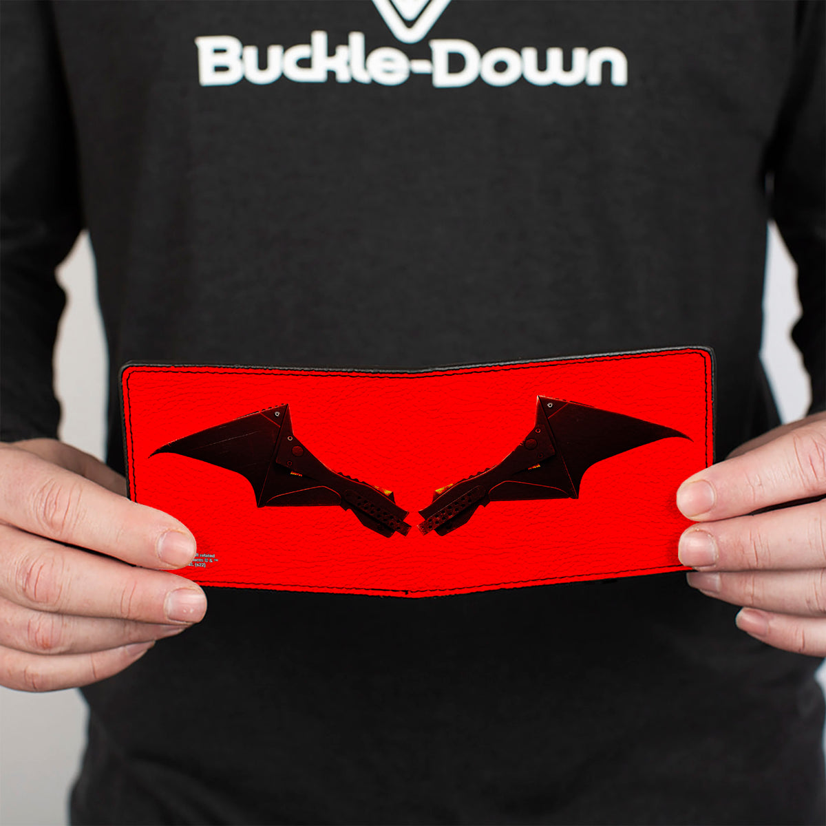 Bi-Fold Wallet - The Batman Movie Bat Wings Weathered Red Black Bi-Fold Wallets DC Comics