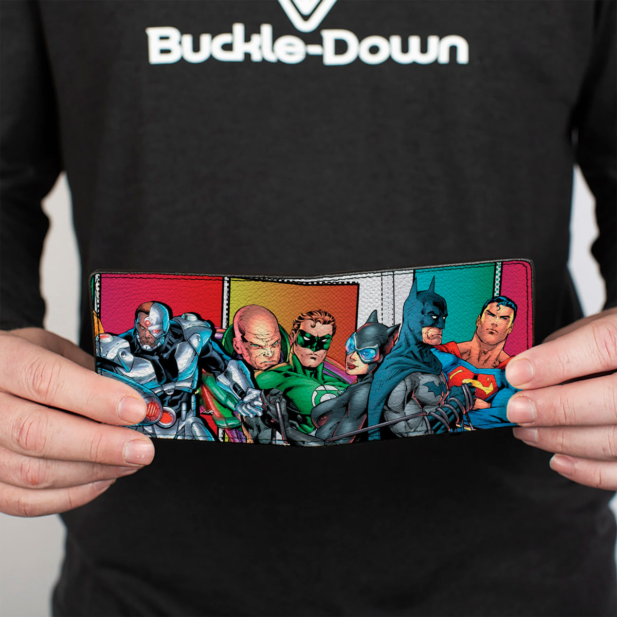 Bi-Fold Wallet - Justice Leage 4-Superheroes and 2-Villains Group Pose Halftone Blocks Multi Color Bi-Fold Wallets DC Comics