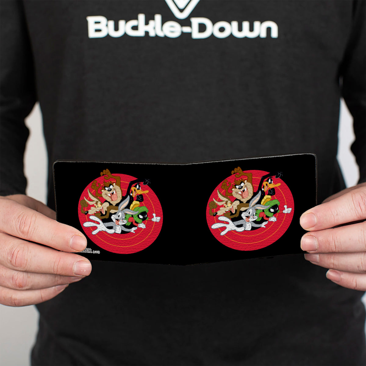 Bi-Fold Wallet - Looney Tunes 5-Character Bullseye Pose Black Bi-Fold Wallets Looney Tunes