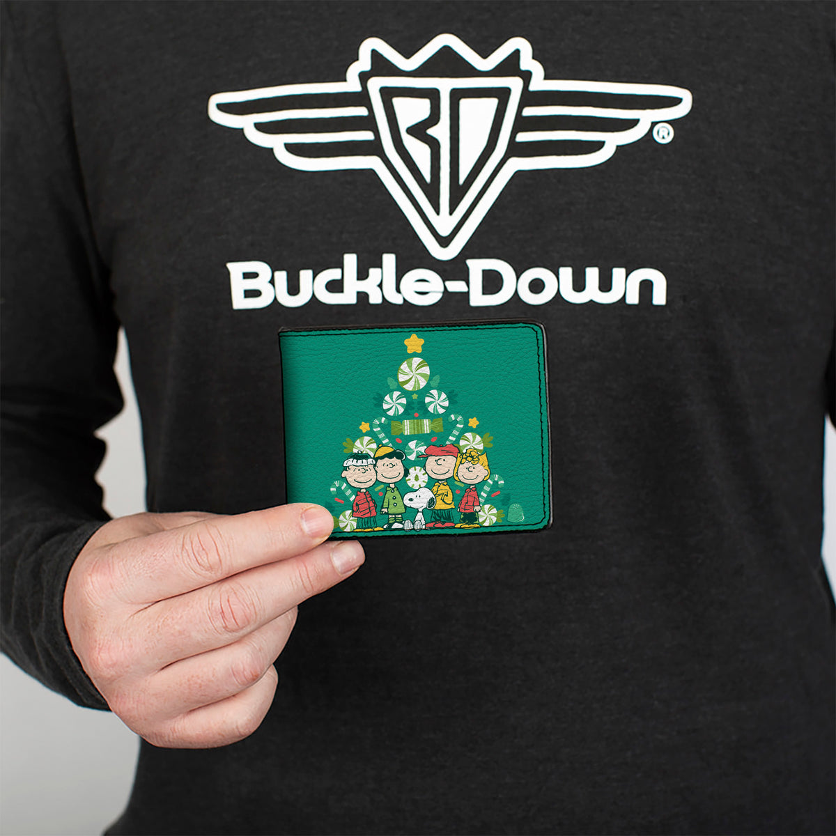 Peanuts Holiday Christmas Tree Group Bi-Fold Wallet – Fan Gear Greens Bi-Fold Wallets Peanuts